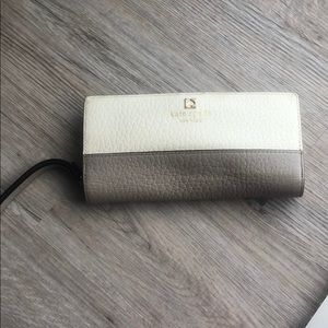 Kate Spade Southport Avenue Mandy Wallet/Wristlet